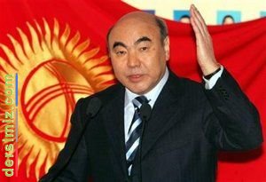 Askar Akayev Kimdir?